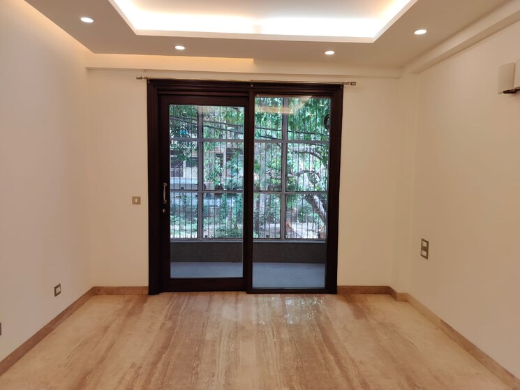 Room, green park extension 4 Bedroom 2700 Sq.Ft. Builder Floor In Green Park Extension Delhi 8880762