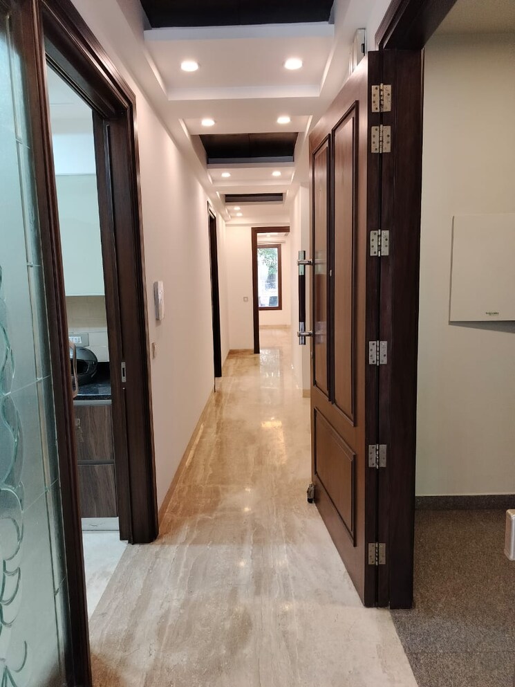 Living Room, green park extension 4 Bedroom 2700 Sq.Ft. Builder Floor In Green Park Extension Delhi 8880762