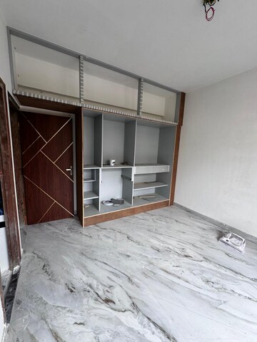 Room in 3 BHK Builder Floor at Kanaka Nagar – for Sale