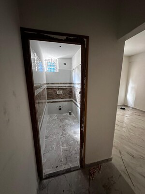 Building Lobby in 3 BHK Builder Floor at Kanaka Nagar – for Sale