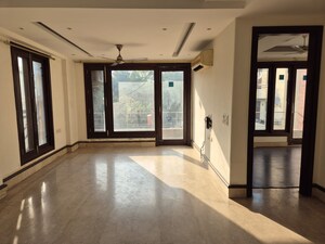 Building Lobby in 3 BHK Builder Floor at Safdarjung Enclave – for Sale