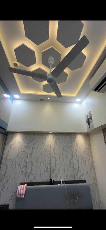 Furnished Amenities in 2 BHK Apartment at Lodha Amara, Kolshet Road – for Sale