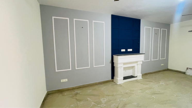 Room, south extension i 3 Bedroom 200 Sq.Yd. Builder Floor In South Extension I Delhi 8880791