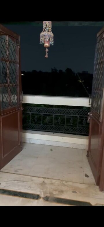 Bedroom in 3 BHK Builder Floor at Chittaranjan Park – for Rent