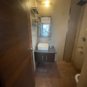 Building Lobby in 3 BHK Builder Floor at RWA Hauz Khas Block C 5, Hauz Khas Enclave – for Sale