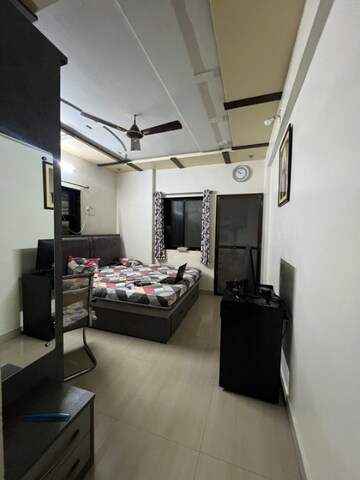 Master Bedroom in 2 BHK Apartment at Ulhasnagar – for Sale