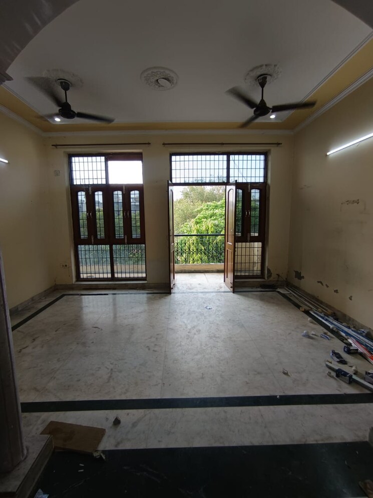 Room, navbharat-apartments 3 Bedroom 1500 Sq.Ft. Apartment In Paschim Vihar Delhi 8880901