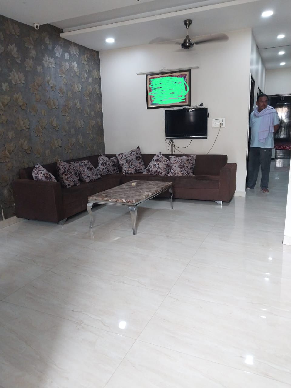 3 BHK + Pooja Room Apartment For Rent in Madhur Apartment