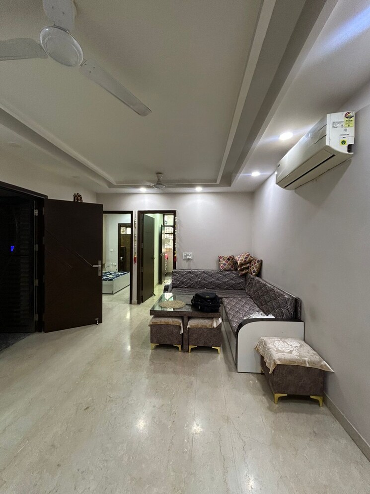 Living Room, jahaz-apartments 3 Bedroom 1100 Sq.Ft. Apartment In Paschim Vihar Delhi 8880910