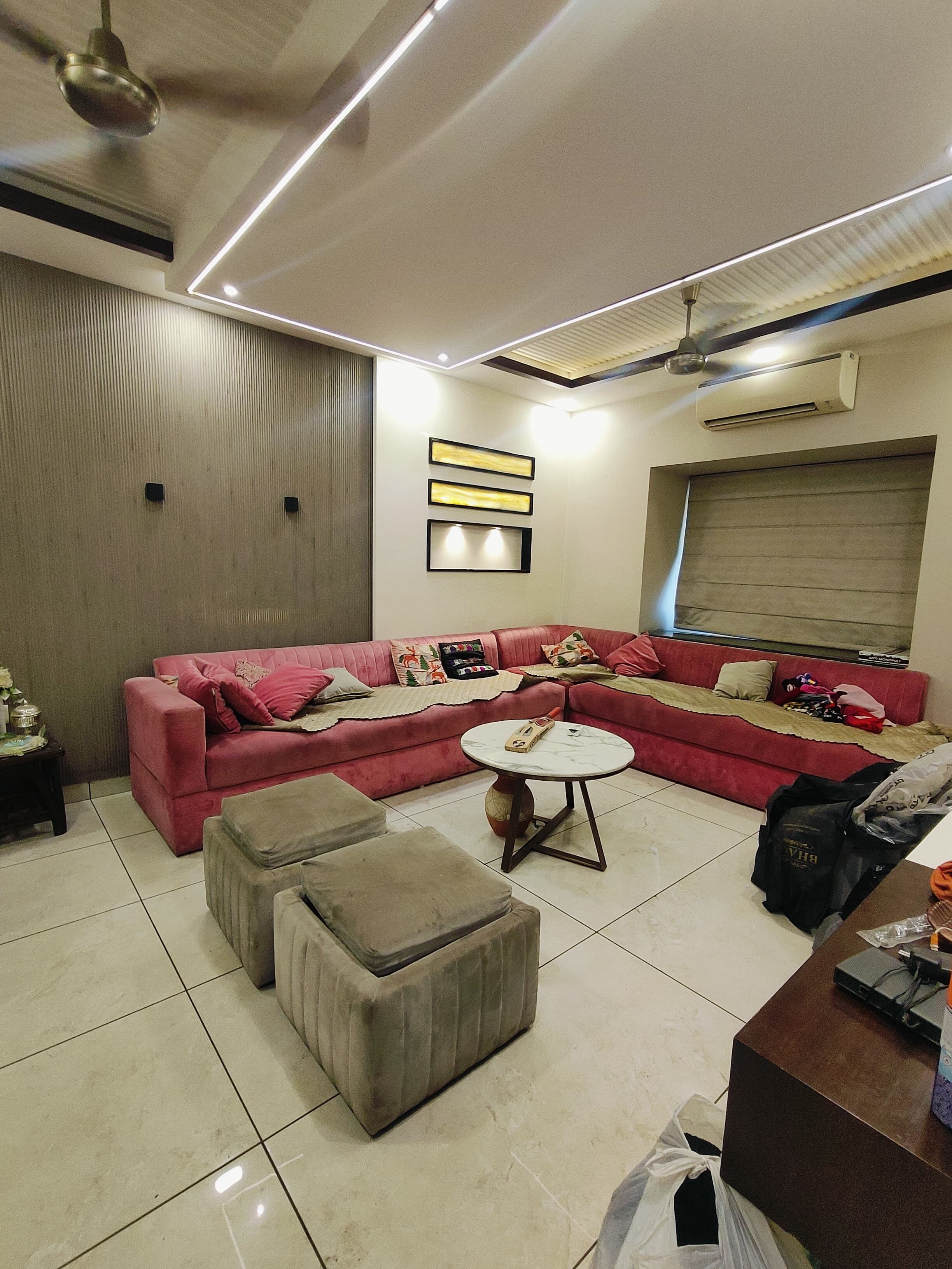 3 BHK + Pooja Room Apartment For Rent in Jahaz Apartments
