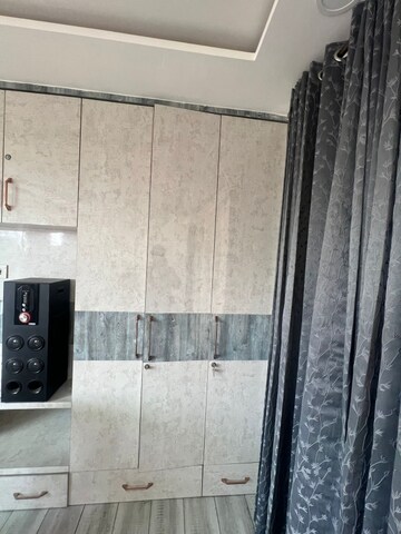 Room in 1 BHK Apartment at Jahaz Apartments, Paschim Vihar – for Rent
