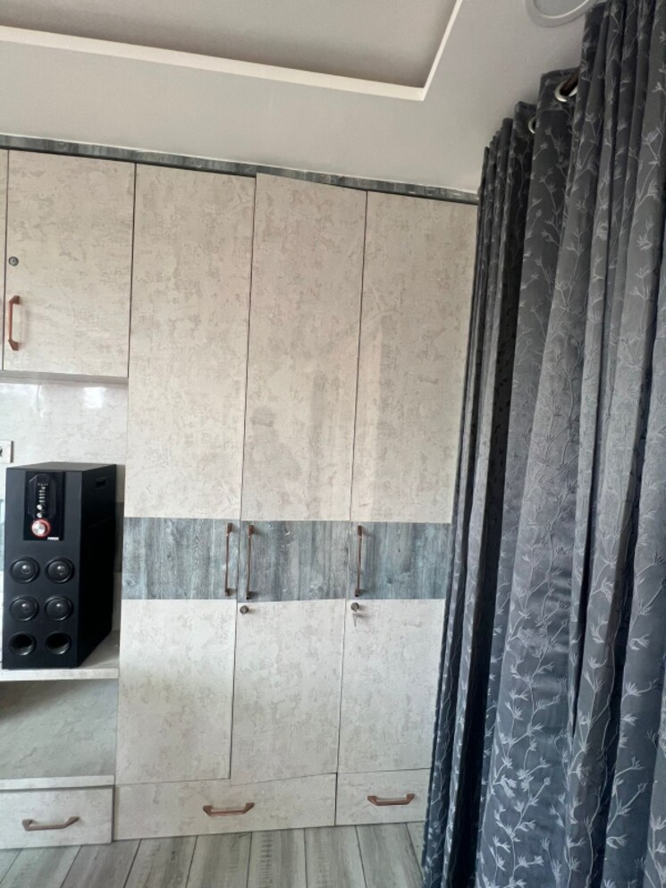 Room, jahaz-apartments 1 Bedroom 700 Sq.Ft. Apartment In Paschim Vihar Delhi 8880920