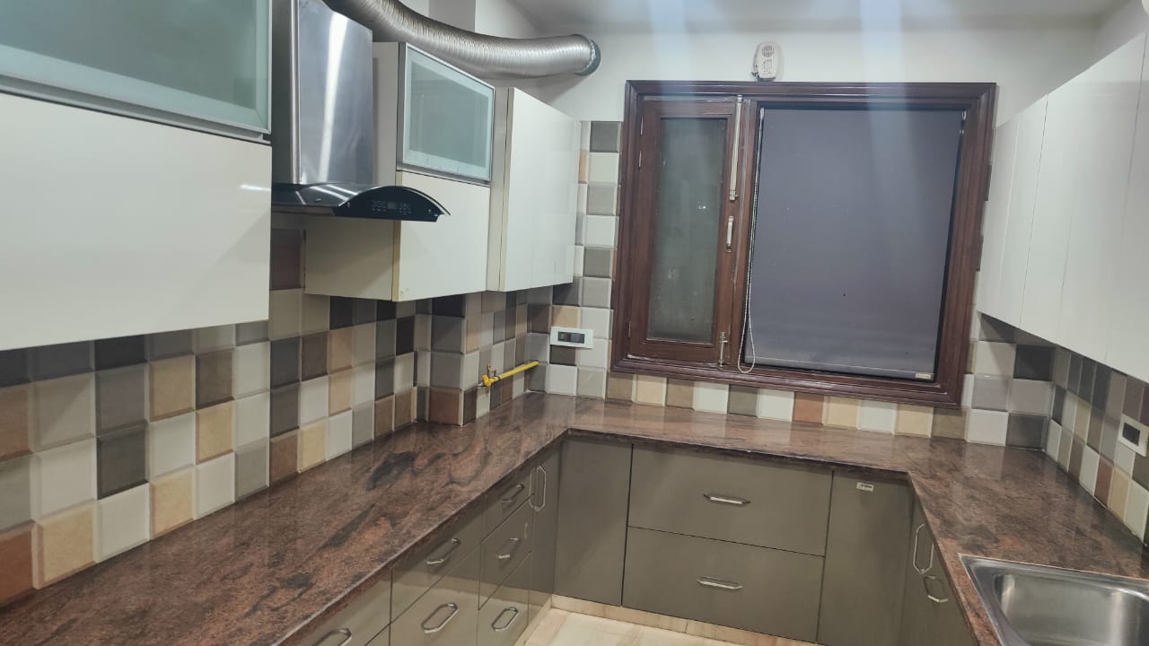 3 BHK Apartment For Rent in Shubh Niketan Apartments