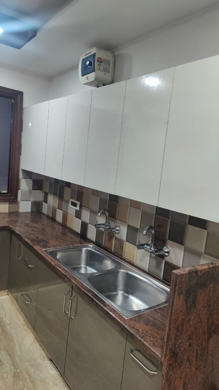 Kitchen, shubh-niketan-apartments 3 Bedroom 1350 Sq.Ft. Apartment In Paschim Vihar Delhi 8880923