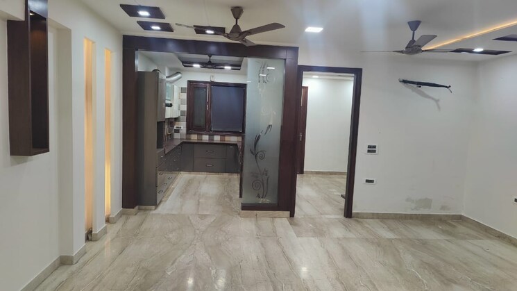 Room, shubh-niketan-apartments 3 Bedroom 1350 Sq.Ft. Apartment In Paschim Vihar Delhi 8880923