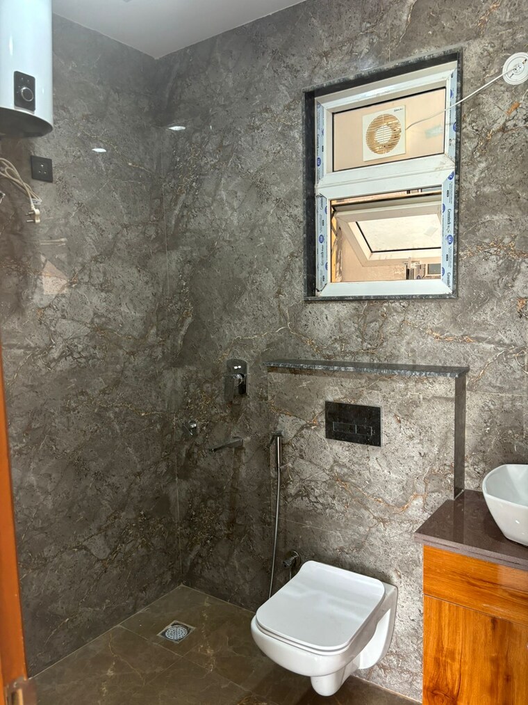 Bathroom, godrej-tiara 4 Bedroom 2941 Sq.Ft. Apartment In Yeshwanthpur Bangalore 8880930