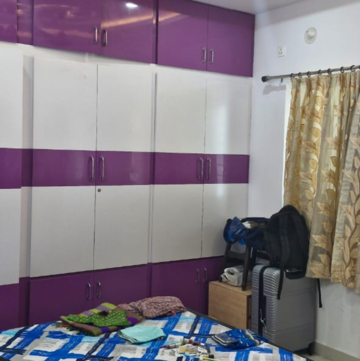 Bedroom in 3 BHK Builder Floor at Kondapur – for Rent