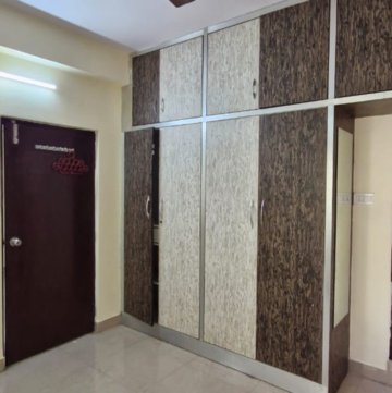 Room in 3 BHK Builder Floor at Kondapur – for Rent