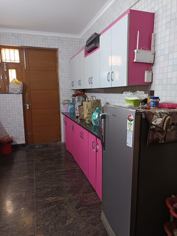 Kitchen in 3 BHK Builder Floor at SS Mayfield Gardens, Sector 51 – for Rent