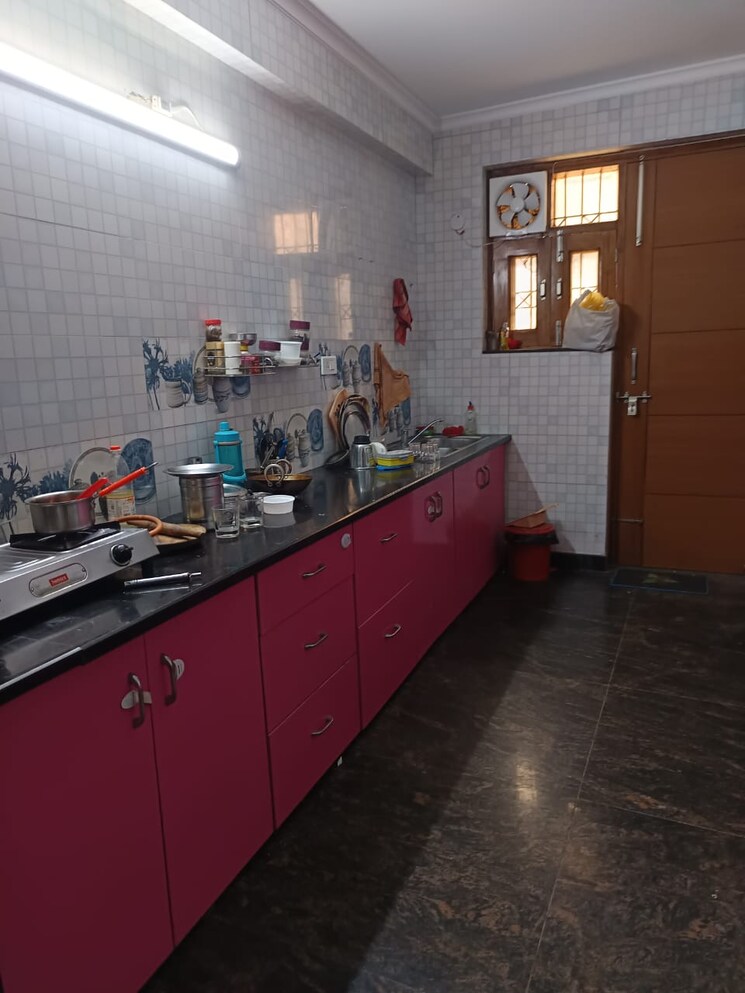 Kitchen, ss-mayfield-gardens 3 Bedroom 1865 Sq.Ft. Builder Floor In Sector 51 Gurgaon 8880948