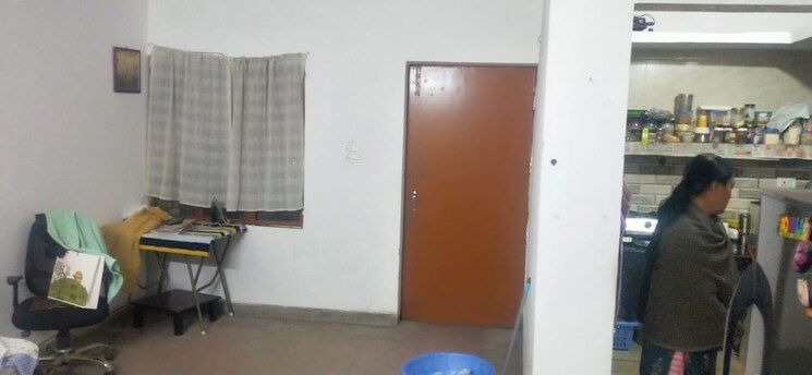 Room, rwa-apartments-sector-26 3 Bedroom 250 Sq.Mt. Apartment In Sector 26 Noida 8880960