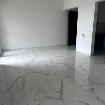Room in 2 BHK Apartment at Rahul Downtown, Punawale – for Rent