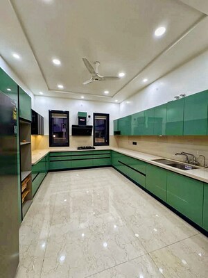 Bedroom in 5 BHK Independent House at Jagdamba Nagar – for Sale