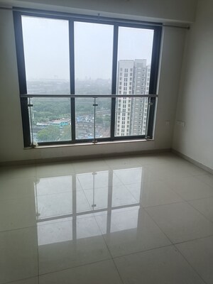 Room in 3.5 BHK Apartment at Avighna One Avighna Park, Lower Parel – for Sale