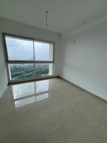 Room in 2 BHK Apartment at Aurum Q Residences, Ghansoli – for Rent