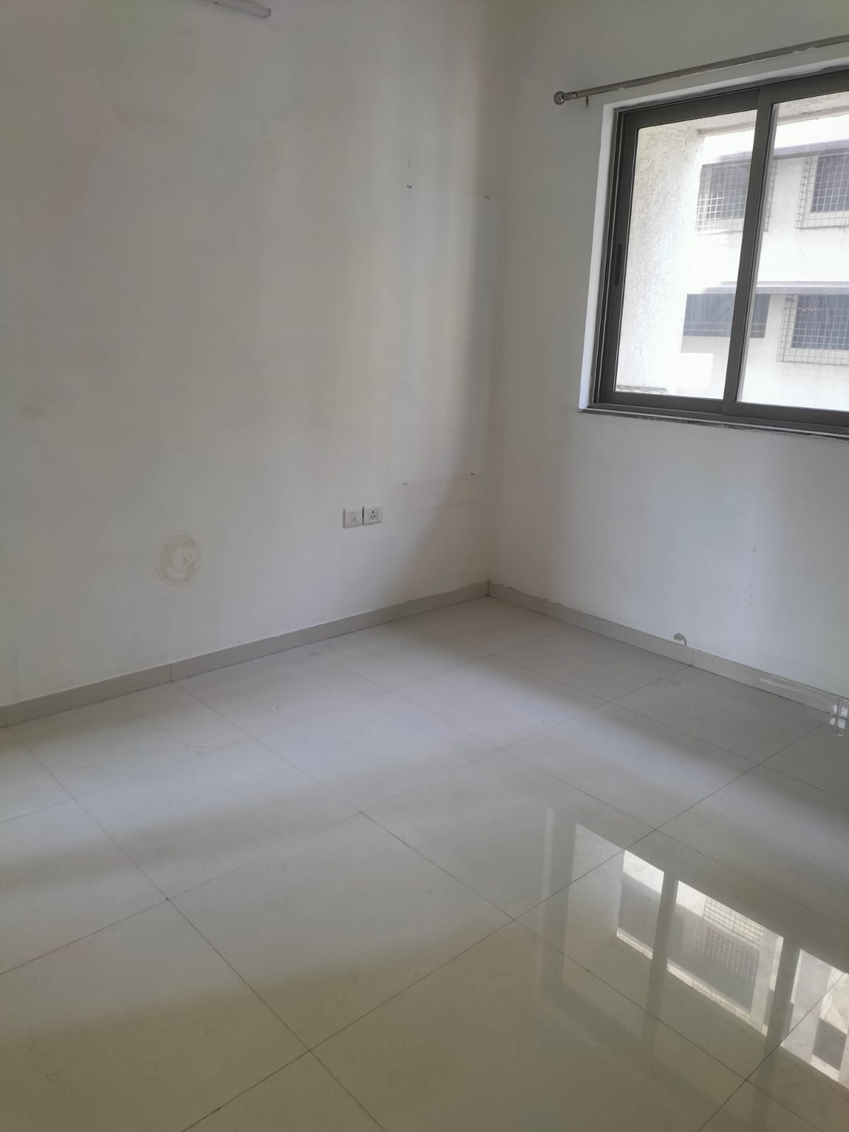 2 BHK + Extra Room Apartment For Rent in Lodha Amara