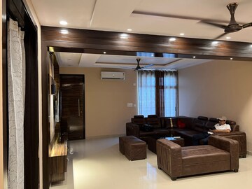 Master Bedroom in 3.5 BHK Apartment at Ansal API Celebrity Garden Block J, Sushant Golf City – for Rent