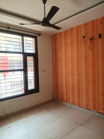 Room in 3 BHK Builder Floor at Dhakoli – for Rent