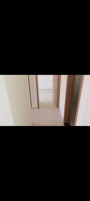1 BHK Apartment For Rent in UK Iridium, Kandivali East