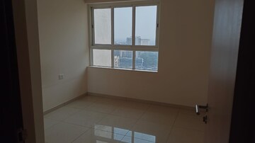 Room in 2 BHK Apartment at LnT Realty Emerald Isle, Powai – for Rent