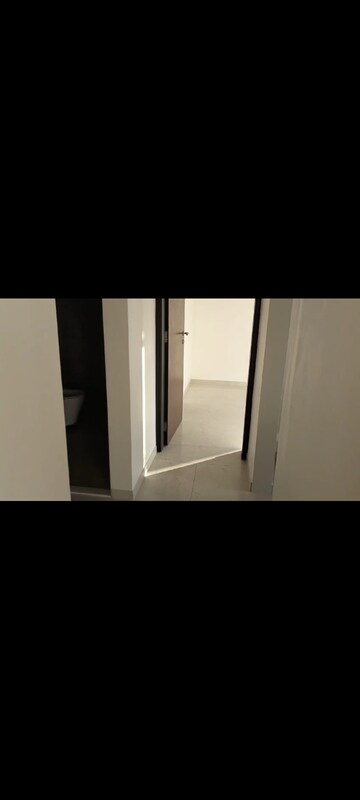 Room in 2 BHK Apartment at Godrej Nest Kandivali, Kandivali East – for Rent