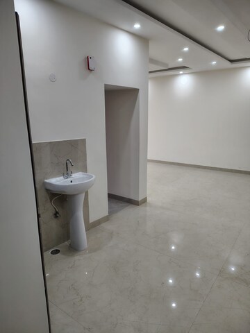 Room in 6 BHK Independent House at MS Enclave Zirakpur, Dhakoli – for Sale