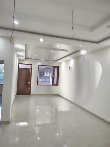 Building Lobby in 6 BHK Independent House at MS Enclave Zirakpur, Dhakoli – for Sale