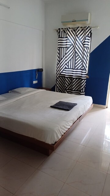 Bedroom in 2 BHK Apartment at Guirim – for Rent