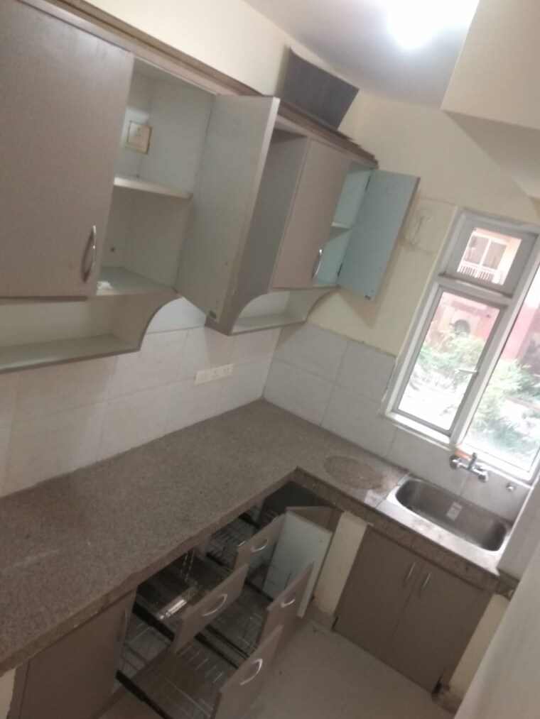 Master Bedroom, dlf-hamilton-court 4 Bedroom 2653 Sq.Ft. Apartment In Sector 27 Gurgaon 8881202