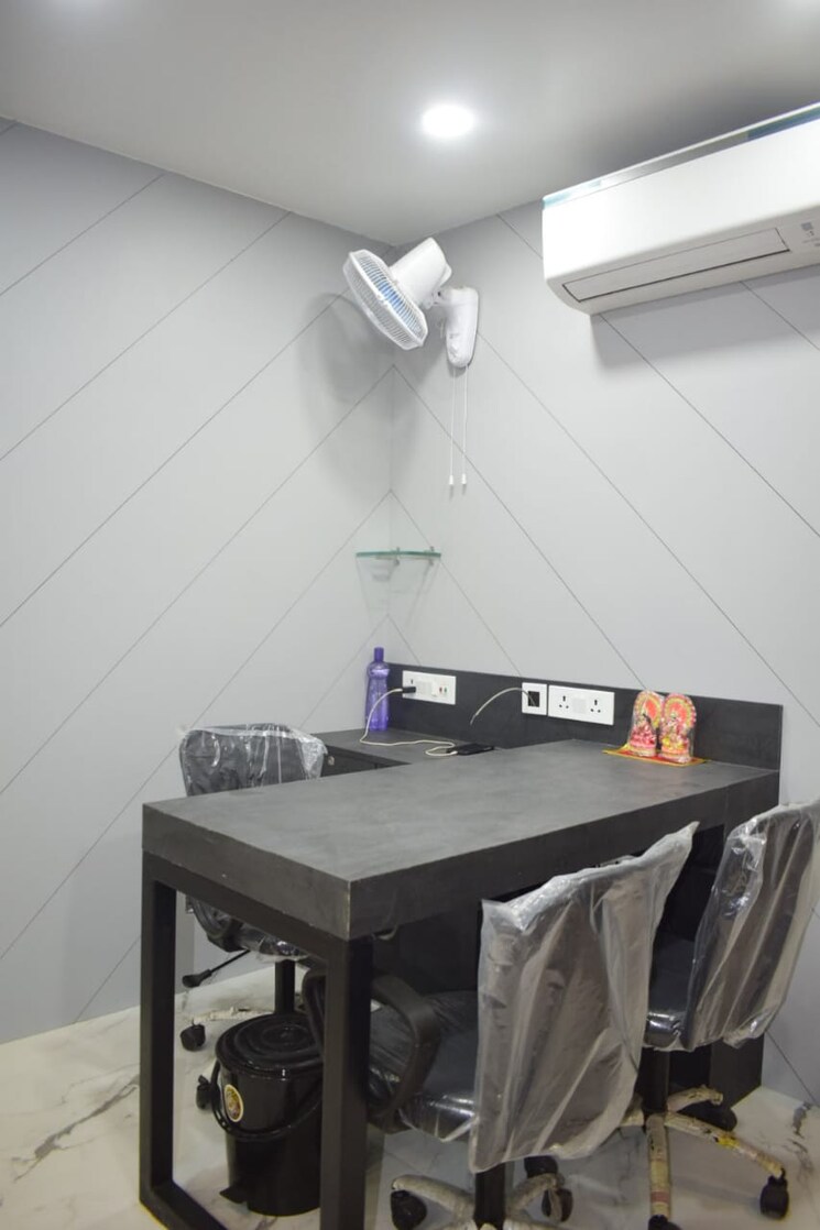 Team Area, chinar park Commercial Office Space 120 Sq.Ft. In Chinar Park Kolkata 8881224