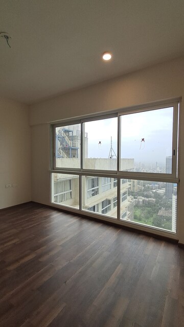 Room in 2 BHK Apartment at LnT Realty Crescent Bay, Parel – for Rent