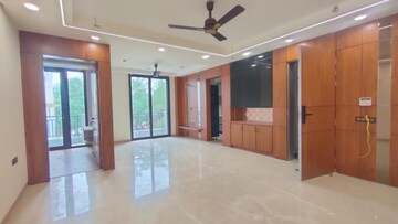 Room in 3 BHK Builder Floor at Palam Vihar – for Sale