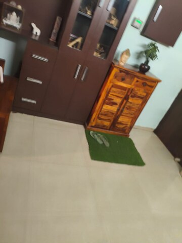 Furnished Amenities in 3.5 BHK Apartment at Gaur City 6th Avenue, Sector 4 Greater Noida – for Rent