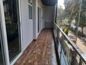 Balcony in 4 BHK Builder Floor at Palam Vihar – for Sale