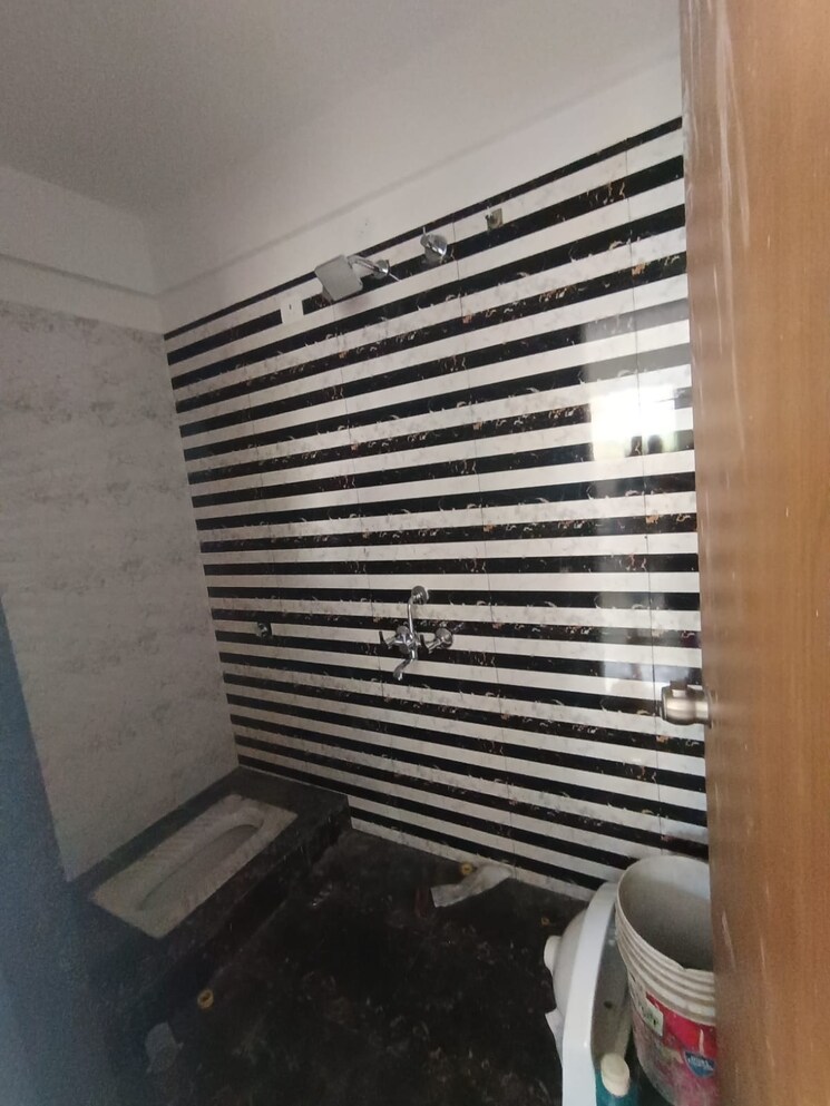 Bathroom, mahalaxmi-sky-homes 2 Bedroom 642 Sq.Ft. Apartment In Tathawade Pune 8881243