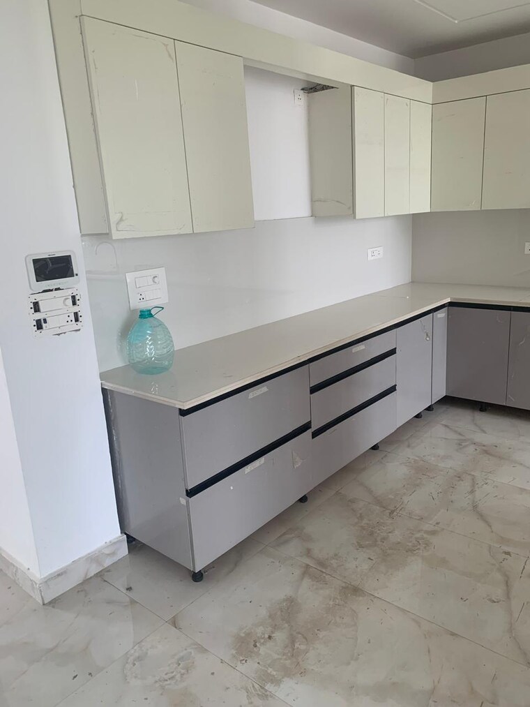 Kitchen, bptp-amstoria 3 Bedroom 2250 Sq.Ft. Builder Floor In Sector 102 Gurgaon 8881286