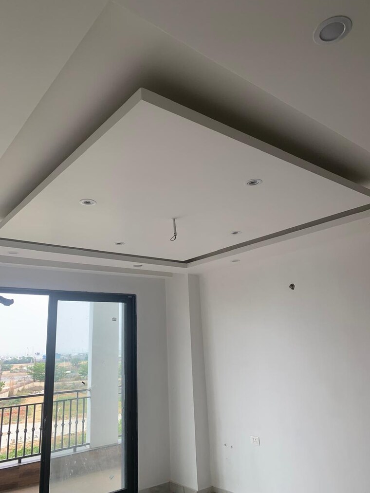 Room, bptp-amstoria 3 Bedroom 2250 Sq.Ft. Builder Floor In Sector 102 Gurgaon 8881286