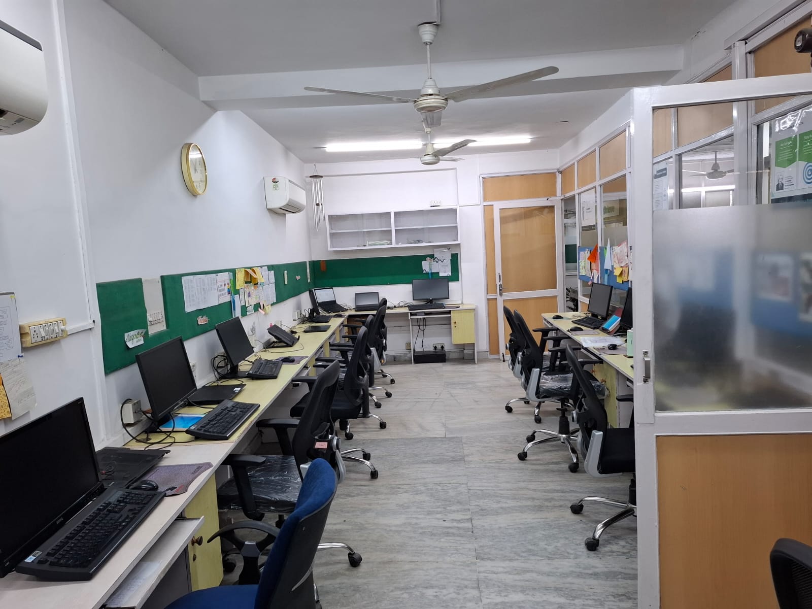 Office Space For Rent in South Extension II