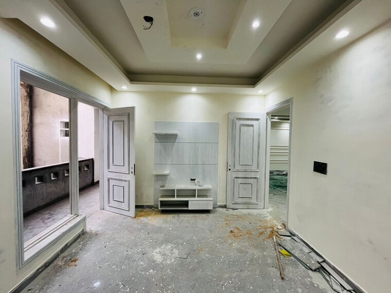 Room, green fields colony 3 Bedroom 1800 Sq.Ft. Builder Floor In Green Fields Colony Faridabad 8881307