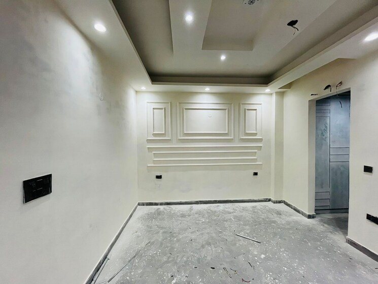 Room, green fields colony 3 Bedroom 1800 Sq.Ft. Builder Floor In Green Fields Colony Faridabad 8881307